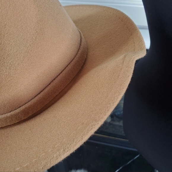 Gorgeous Fedora tan Camel felt hat WITH RED under brim TRIM - Picture 4 of 7